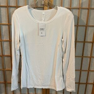NWT ATHMILE IVORY RIBBED TOP